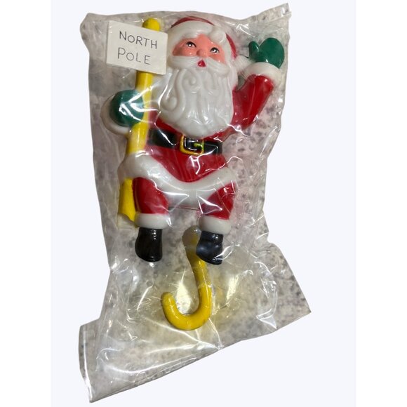 Holiday Stocking Hangers Set Of Four Vintage Plastic Hangers - Picture 10 of 15